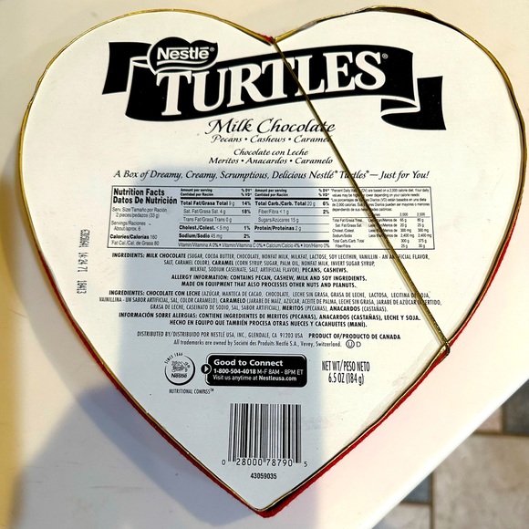 NESTLE TURTLES RED HEART EMBOSSED PADDED VALENTINE CHOCOLATE BOX CONTAINER 10.25 - Picture 7 of 7